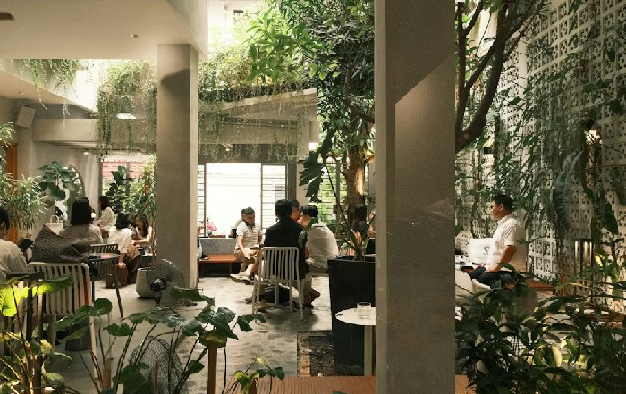 Article Image for Global Trends in Co-Living and Co-Working Spaces